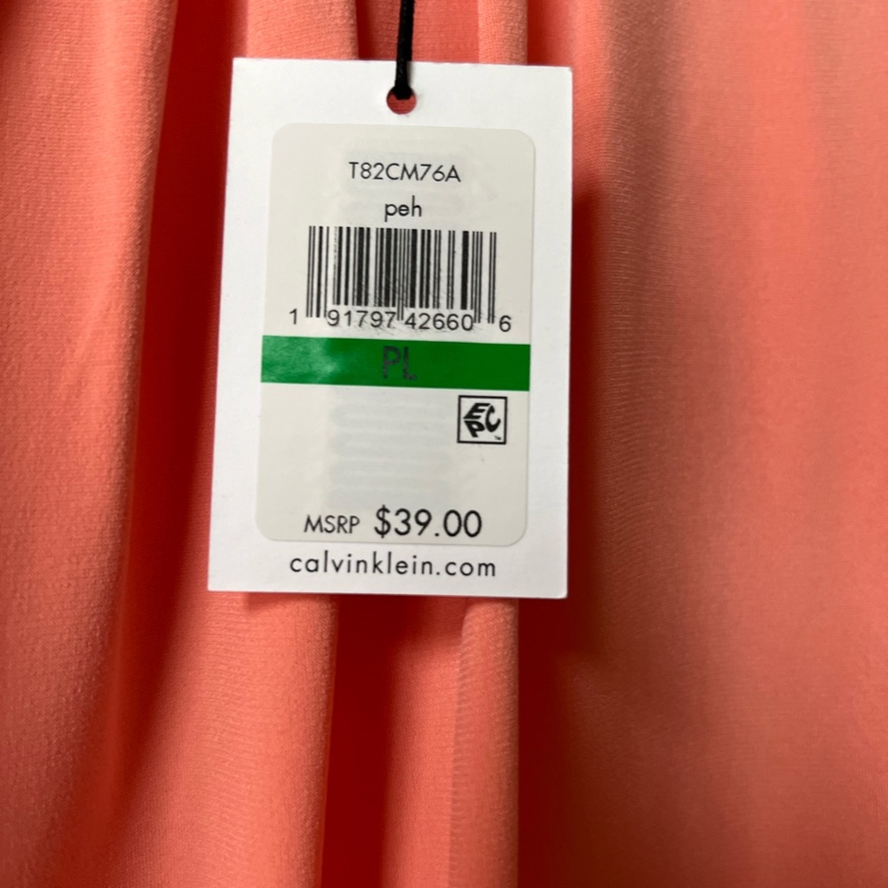 Calvin Klein - Picture 5 of 8